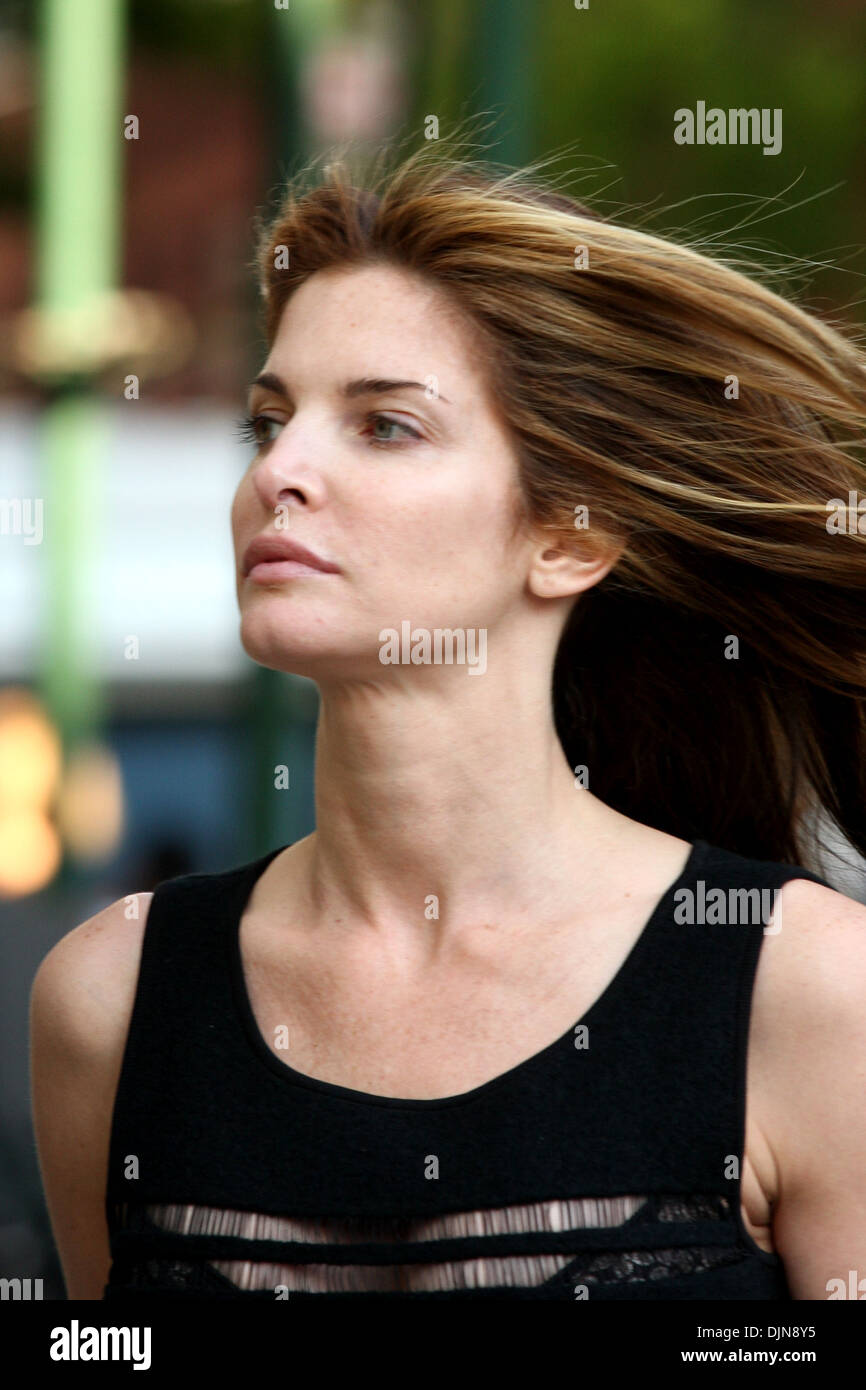 Supermodel Stephanie Seymour out and about with no makeup New York City, USA - 01.05.12 Stock Photo