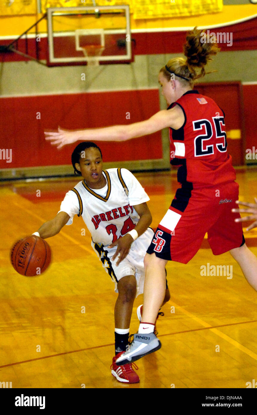 Berkeley's 24 Jazmen Perkins head fakes San Benito Haybalers 25