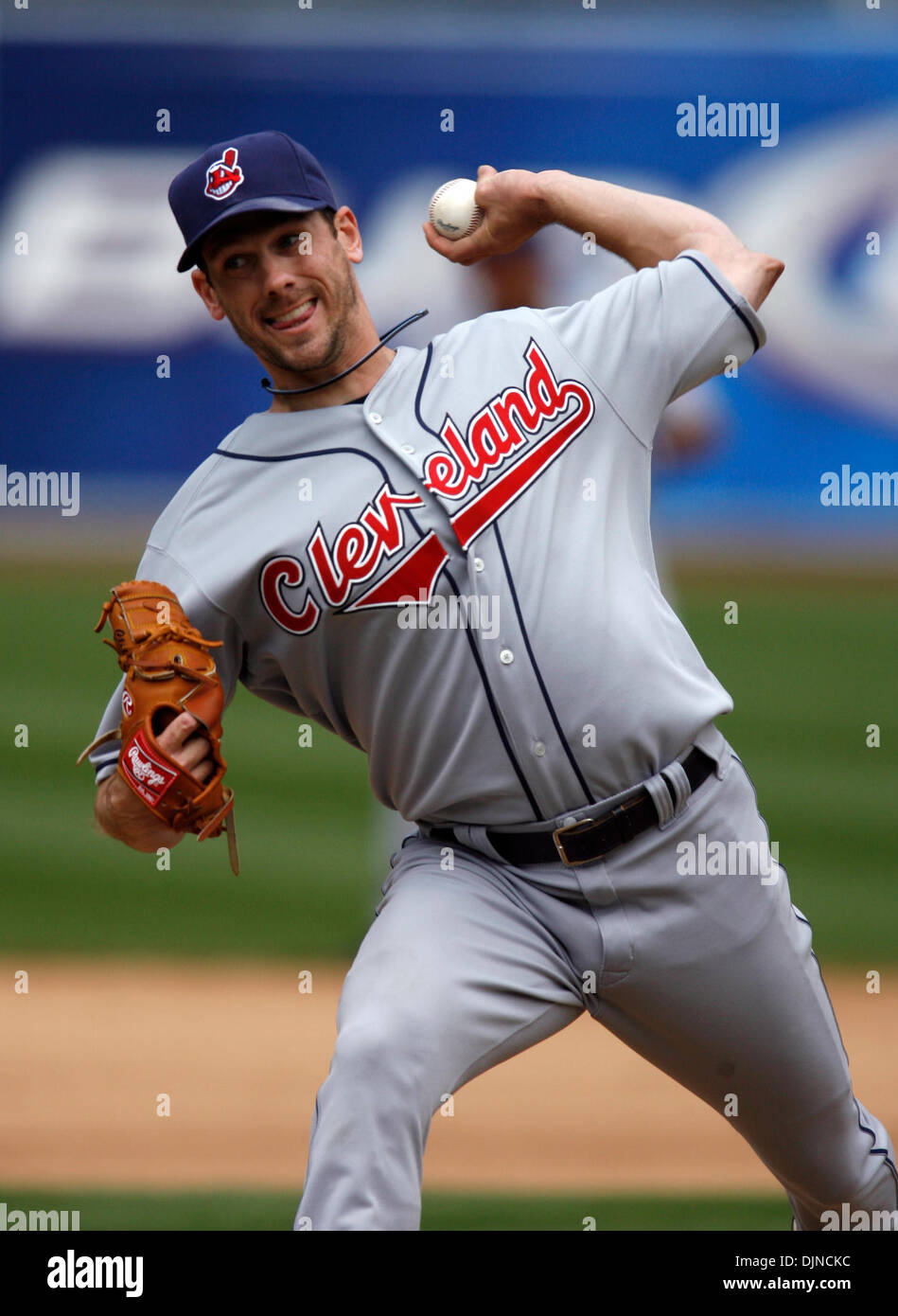 Cleveland Indians starting pitcher Cliff Lee delivers against the