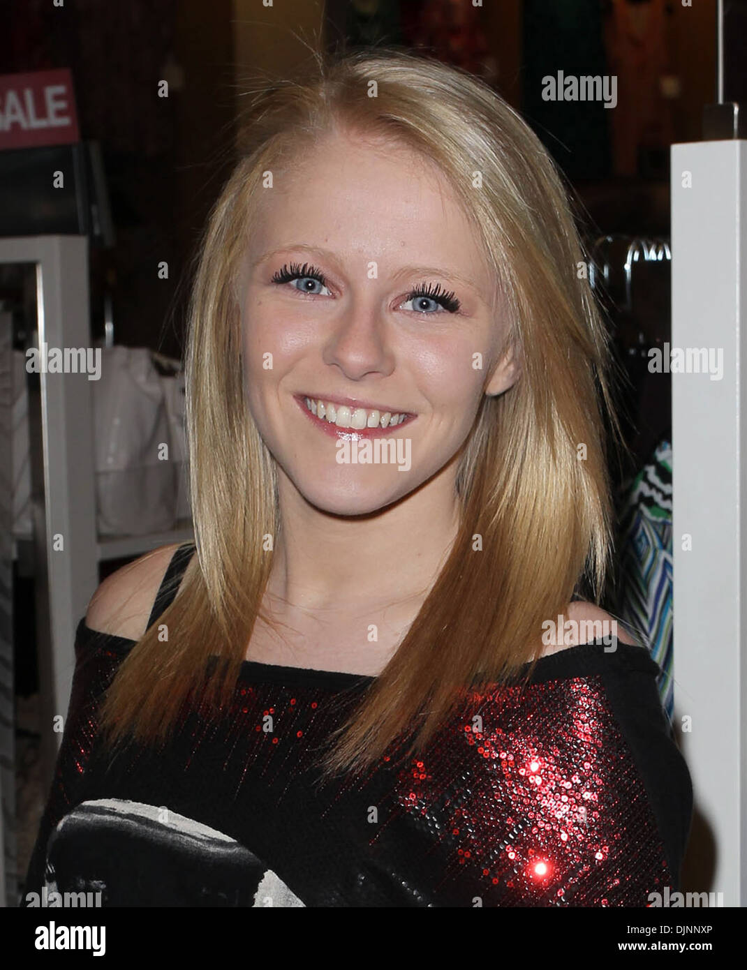 Hollie Cavanagh American Idol Season 11 contestants appear at Los ...