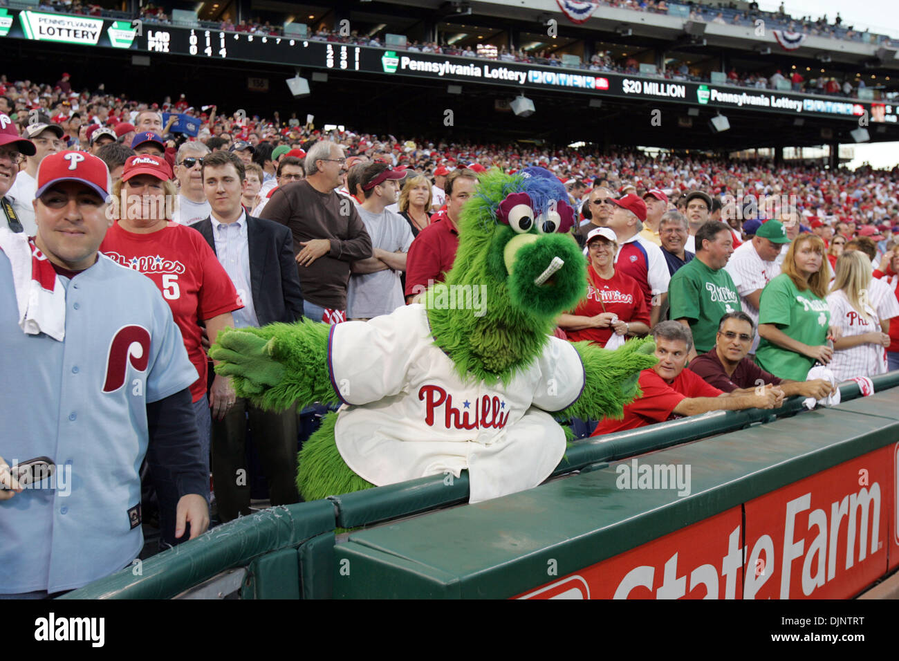 Phillie phanatic hi-res stock photography and images - Alamy