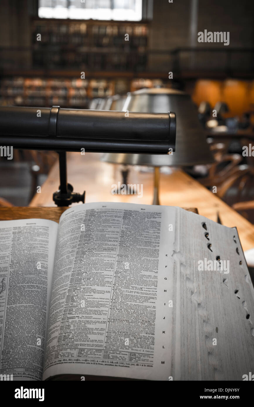 Dictionary words hi-res stock photography and images - Alamy