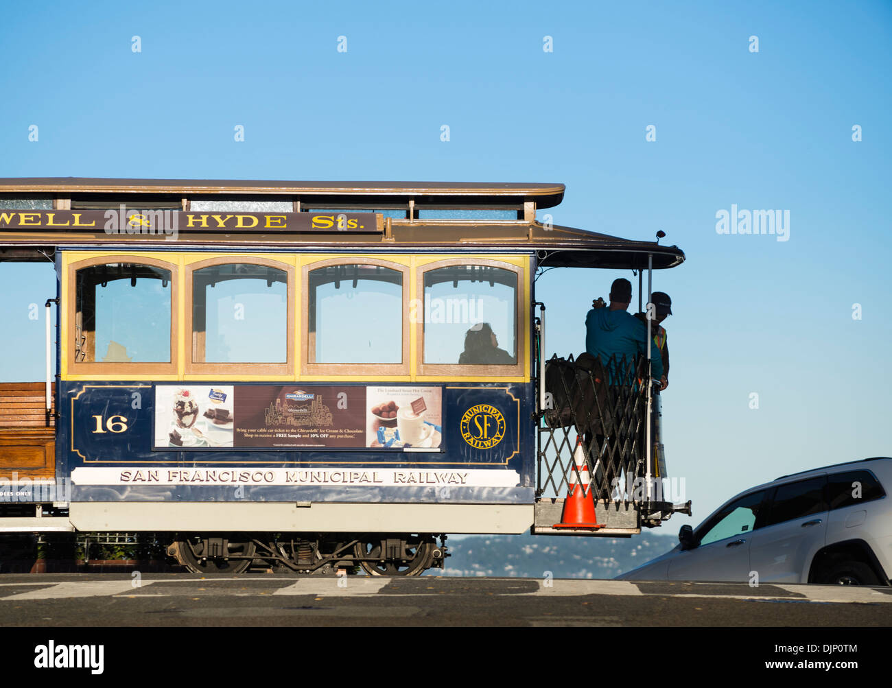 Famous Powell Hyde cable car San Francisco Stock Photo Alamy