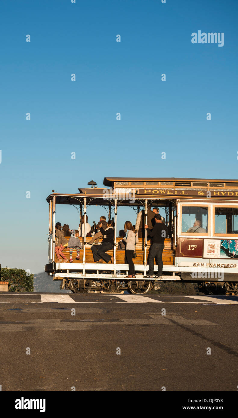 Powell Hyde cable car San Francisco Stock Photo Alamy