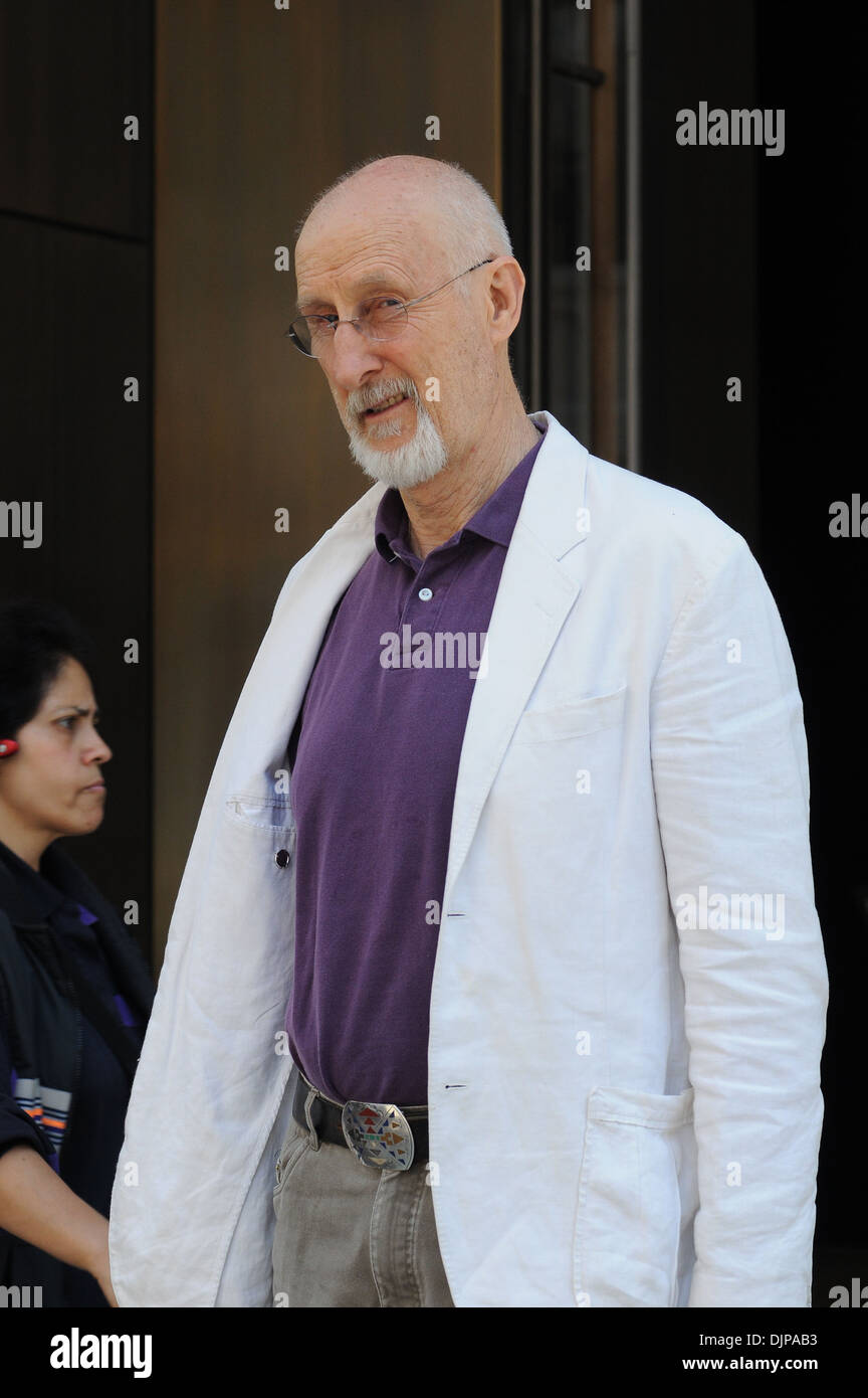 Actor James Cromwell seen outside his Manhattan hotel New York City