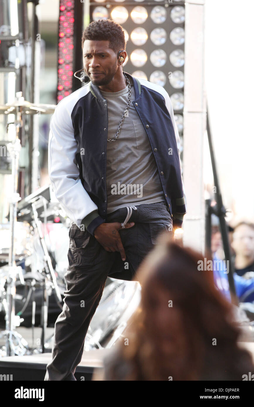 Usher performing live at Rockefeller Center as part of 'Today' show's(05)