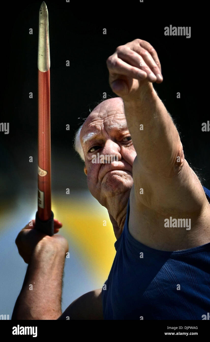 Javelin throw hires stock photography and images Alamy
