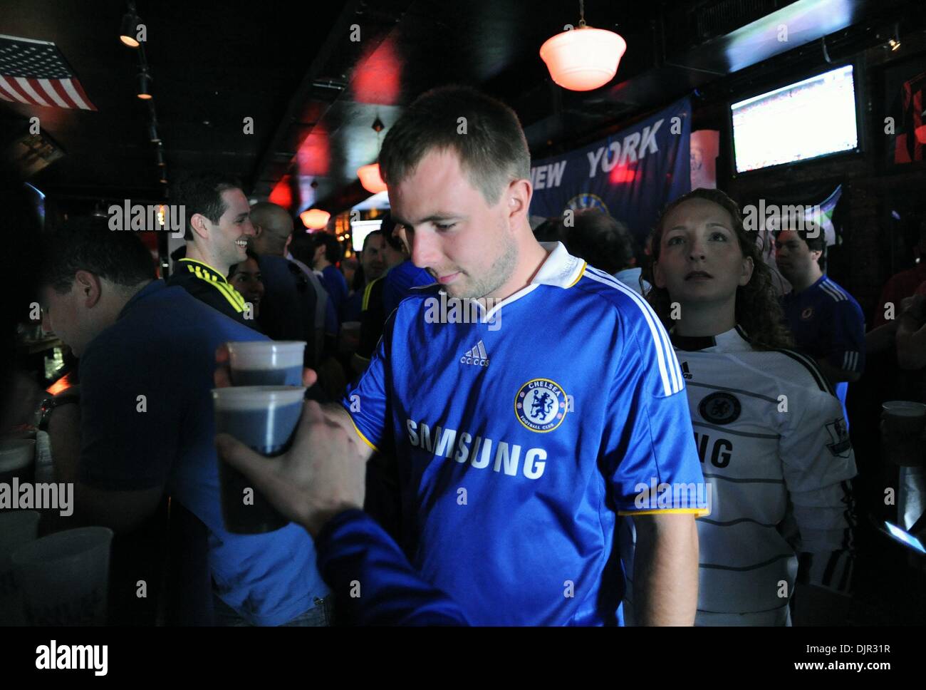 Portsmouth fans fa cup final hi res stock photography and images Alamy