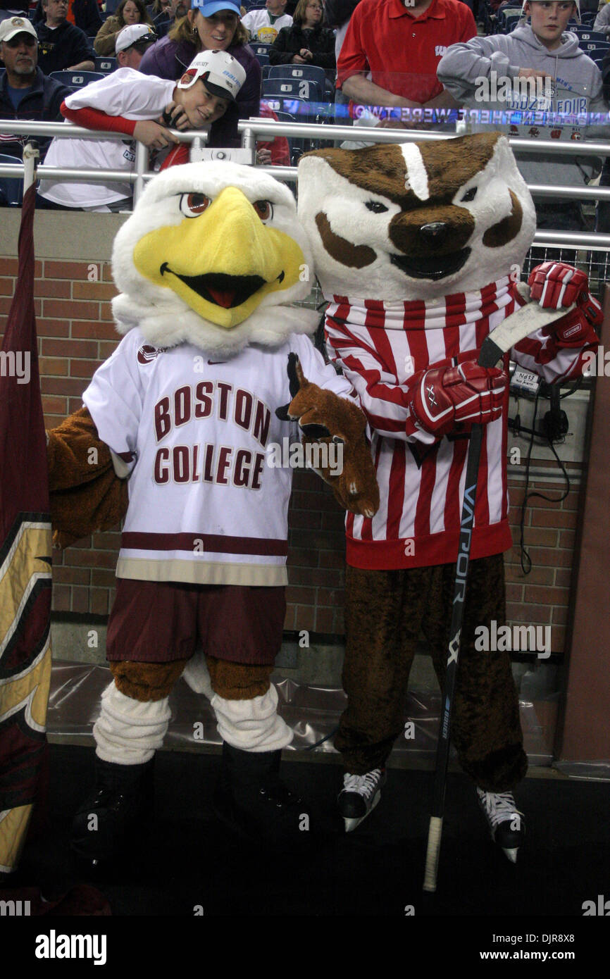 College Mascots Stock Photos & College Mascots Stock Images - Alamy
