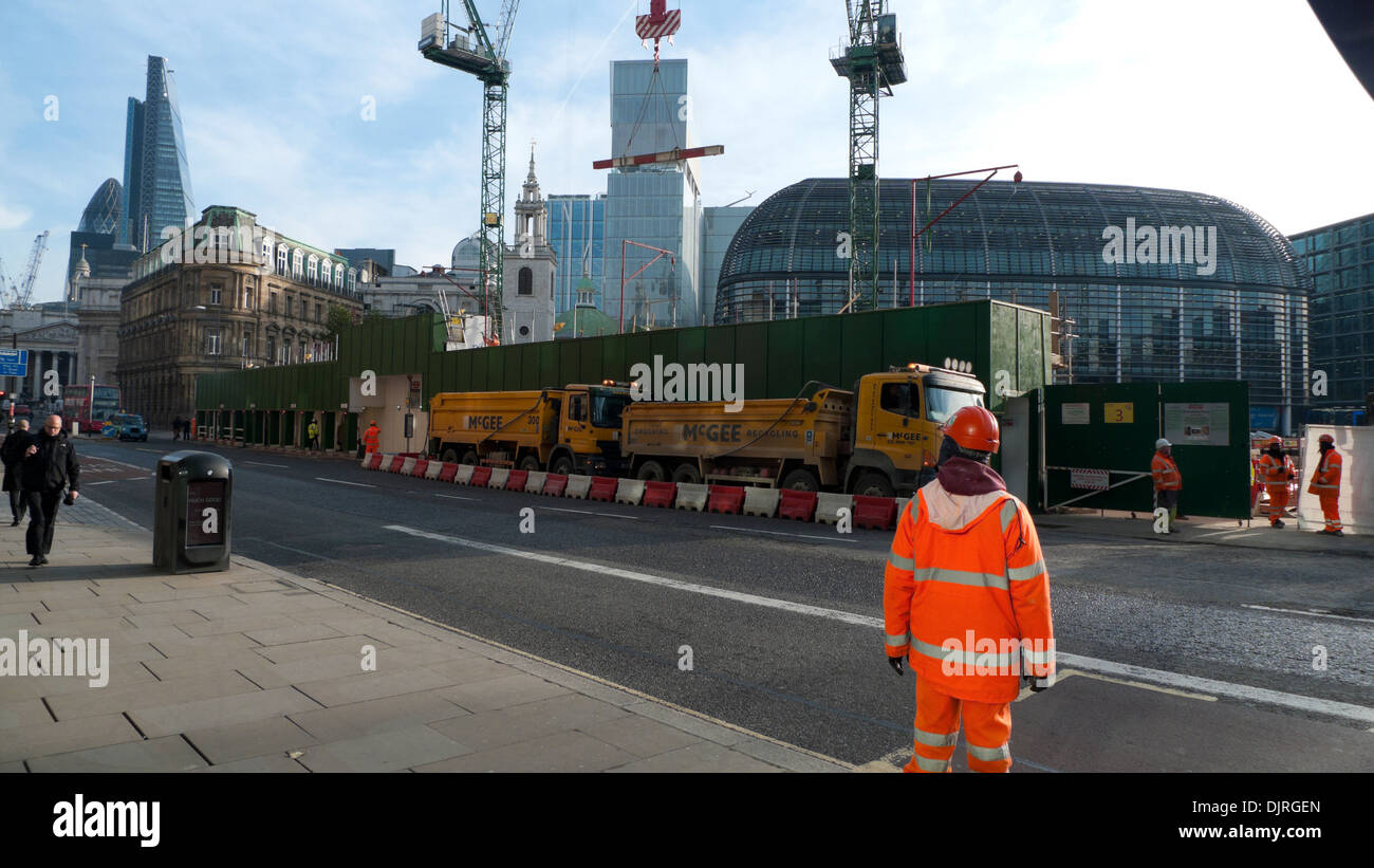 Entrance to Bloomberg Place construction site of Bloomberg Stock Photo ...