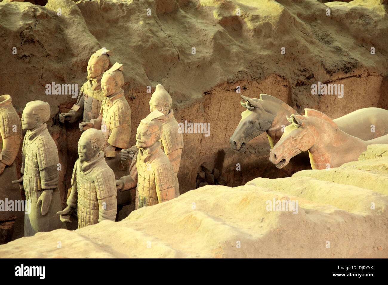 Chinese terracotta army statues hires stock photography and images Alamy