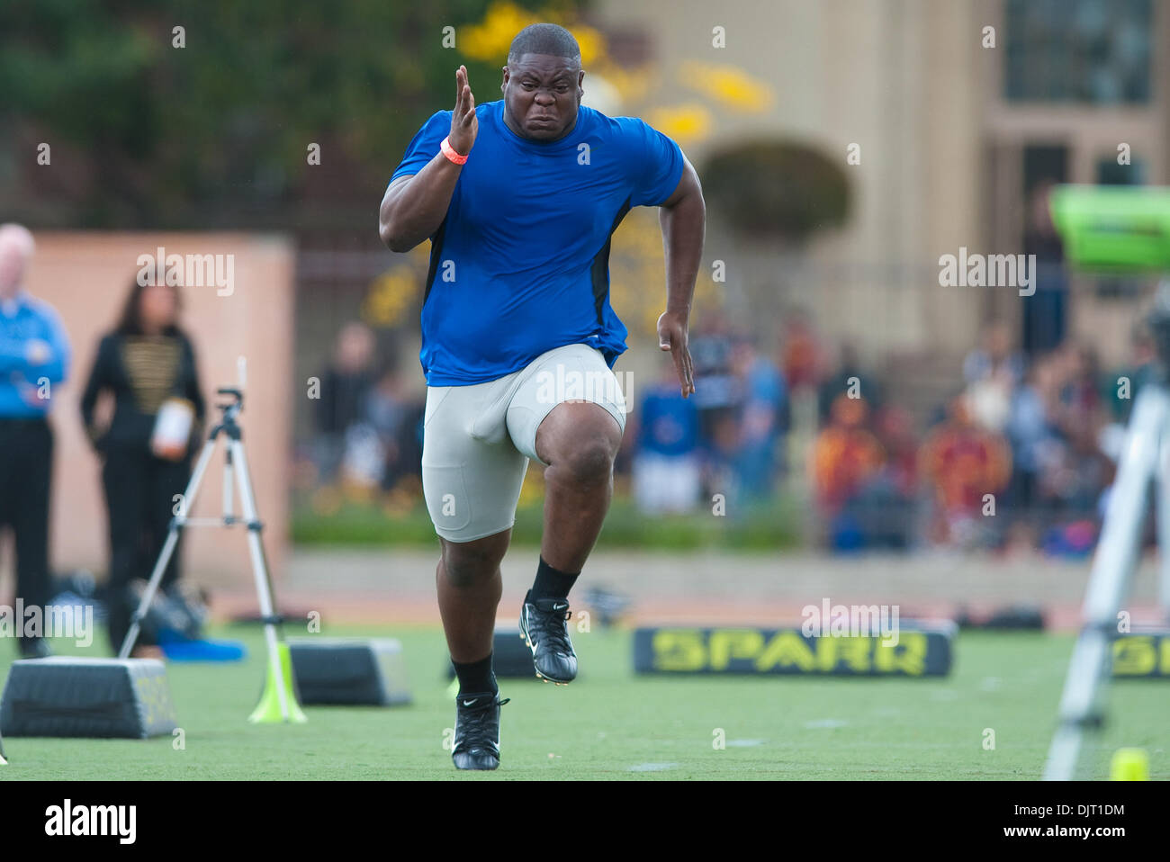 Forty yard dash hires stock photography and images Alamy