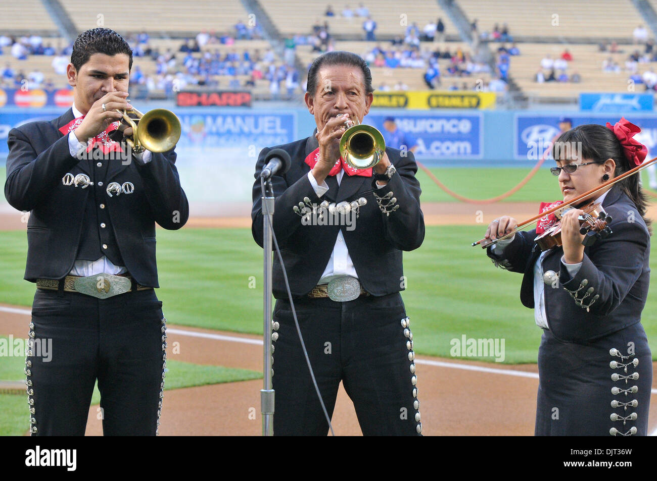 Los Angeles Dodgers on X: Happy Cinco de Mayo! Celebrate Mexican