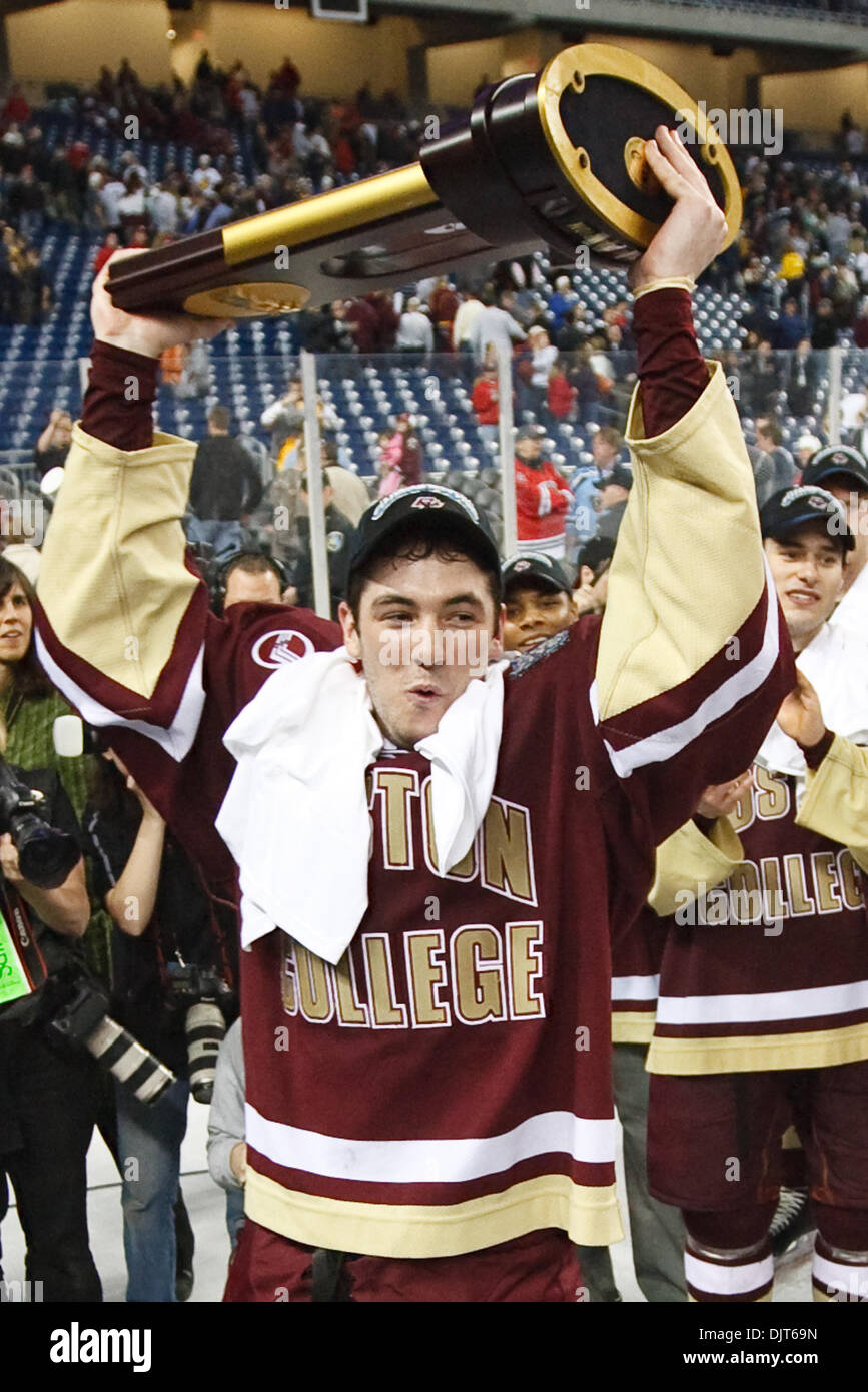 College hockey trophy hi-res stock photography and images - Alamy