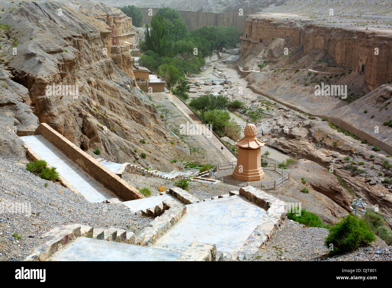 Yuilin valley and grottoes, Gansu province, China Stock Photo