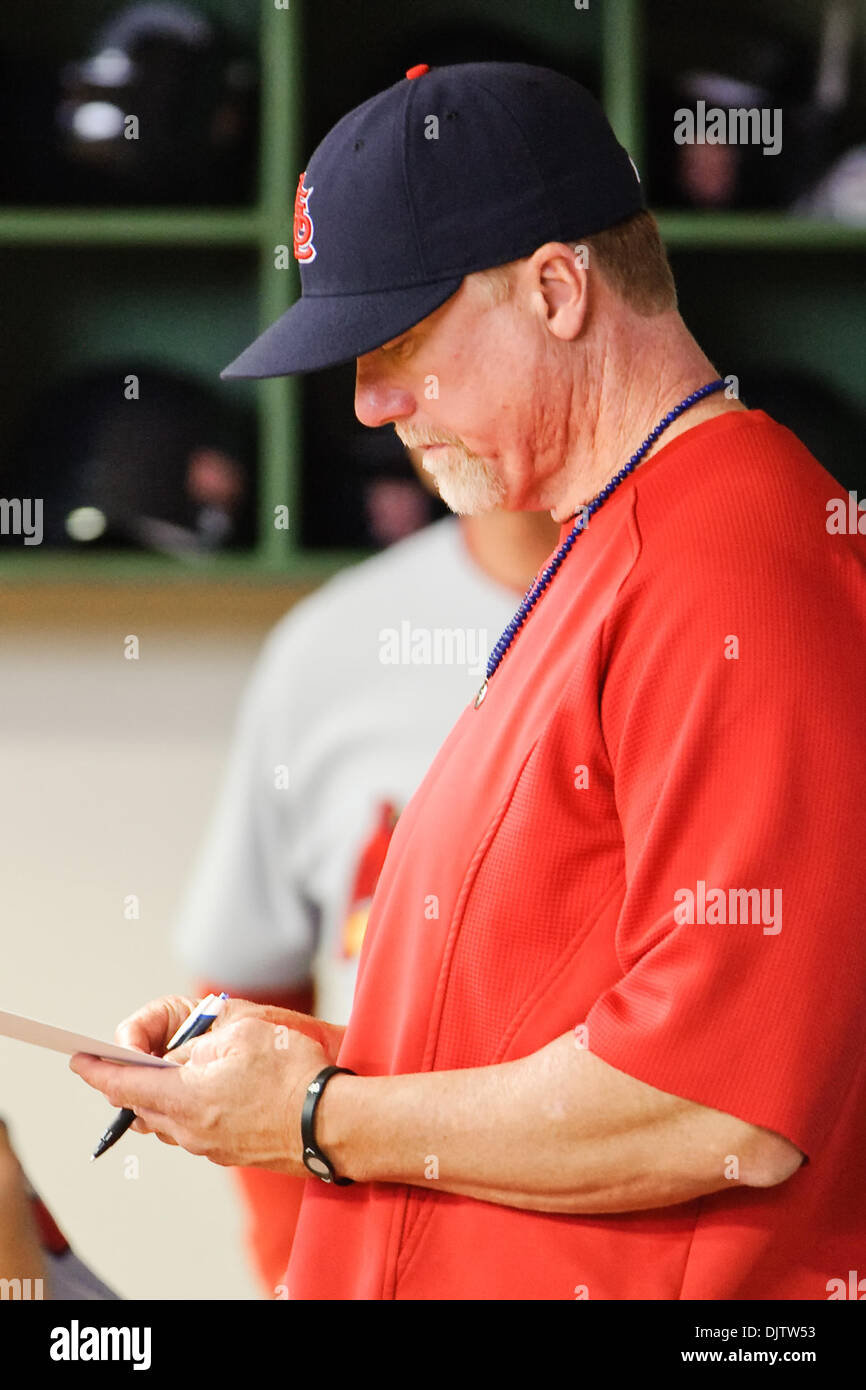 Mark mcguire cardinals hires stock photography and images Alamy
