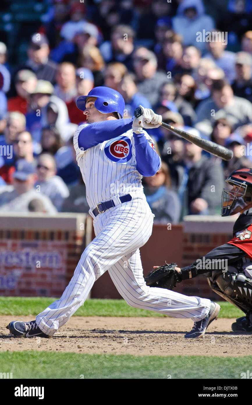 Chicago Cubs shortstop Ryan Theriot (2) during the game between the ...