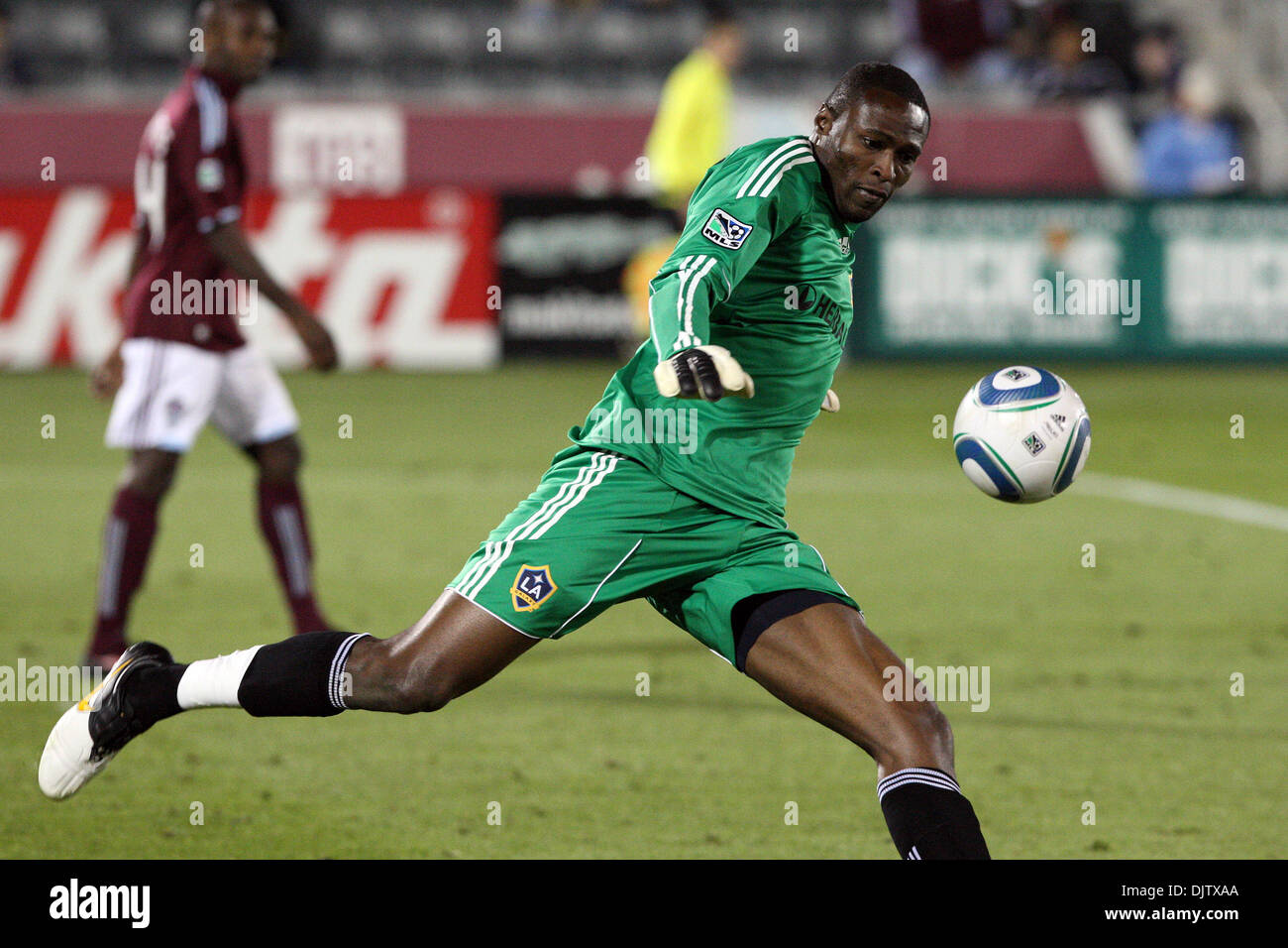 LA Galaxy goalkeeper Donovan Ricketts (1) punts the ball during a 1-0 victory against the Colorado Rapids at Dick's Sporting Goods Park, Commerce City, Colorado. (Credit Image: © Paul Meyer/Southcreek Global/ZUMApress.com) Stock Photo