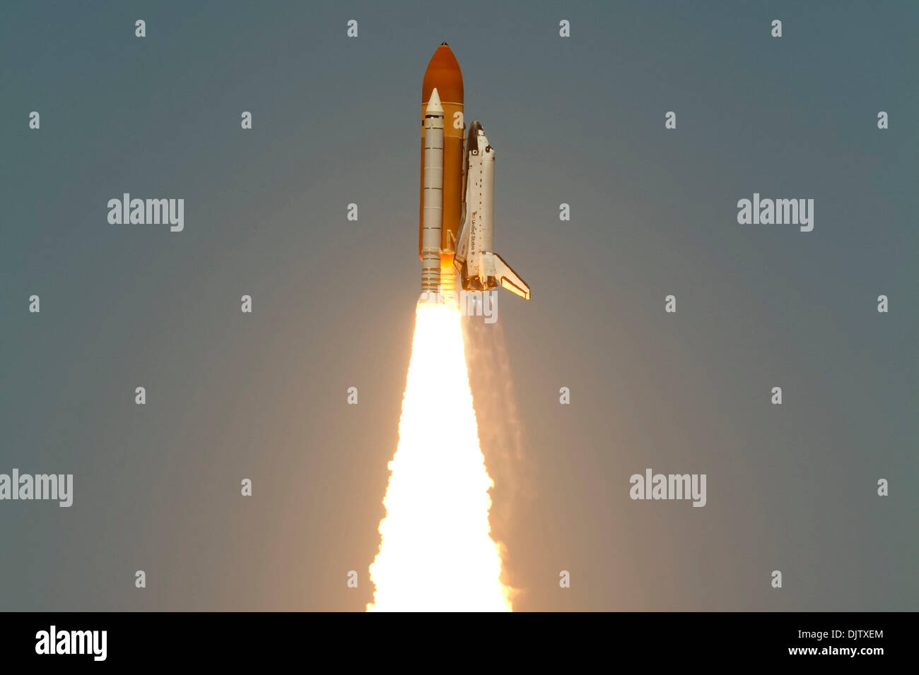 Space Shuttle Atlantis lifts off of launch pad 39-A at Kennedy Space ...