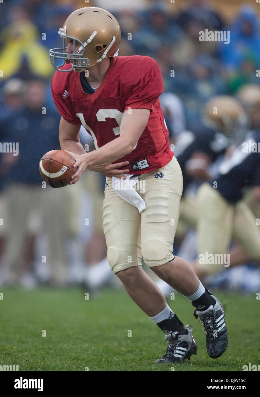 notre-dame-quarterback-tommy-rees-13-ready-for-handoff-during-blue-gold-spring-football-game-at-notre-dame-stadium-in-south-bend-indiana-the-gold-squad-defeated-blue-squad-27-19-credit-image