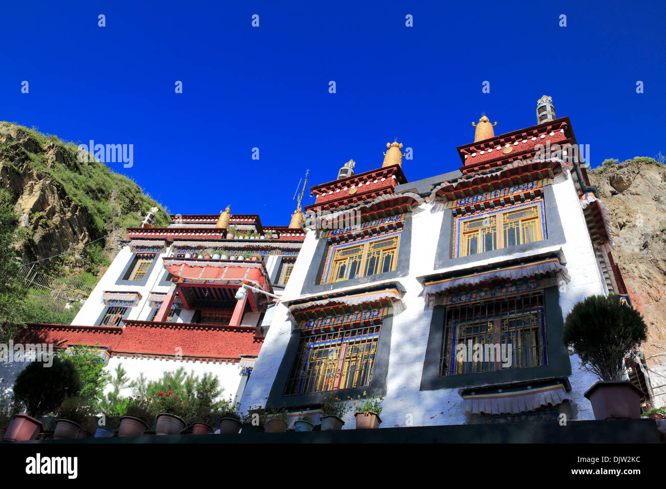 Palubuk Monastery (Chalapulu grotto), Yaowang Mountain, Lhasa, Tibet, China Stock Photo