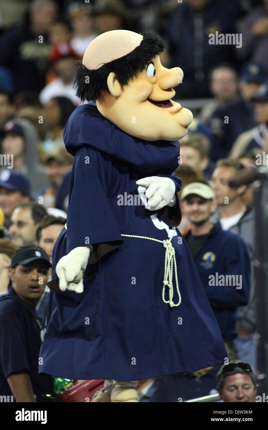 San Diego Padres Mascot Swinging Friar – The Emblem Source