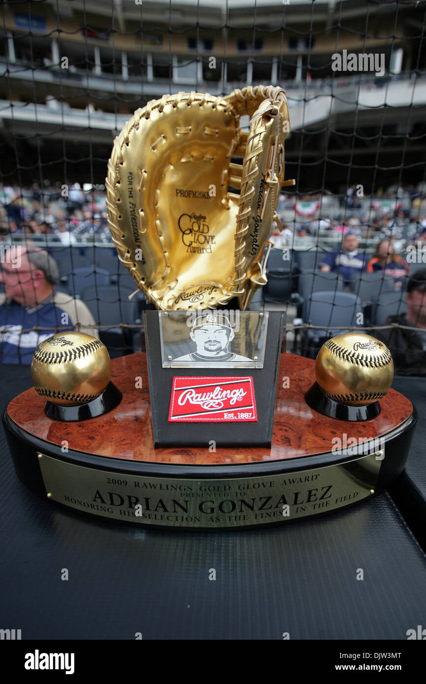 Ny golden gloves
