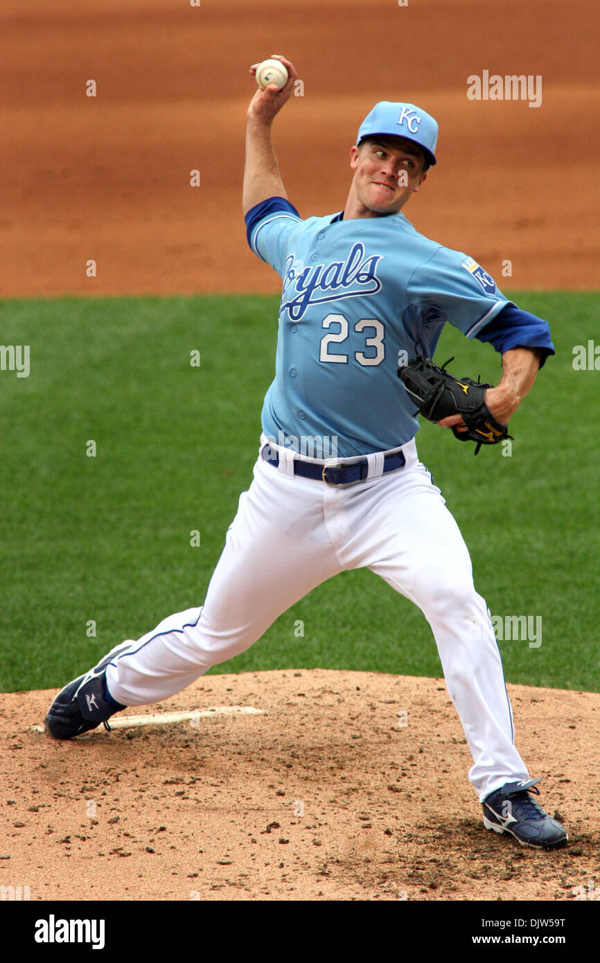 ST. LOUIS, MO - MAY 02: Kansas City Royals starting pitcher Zack