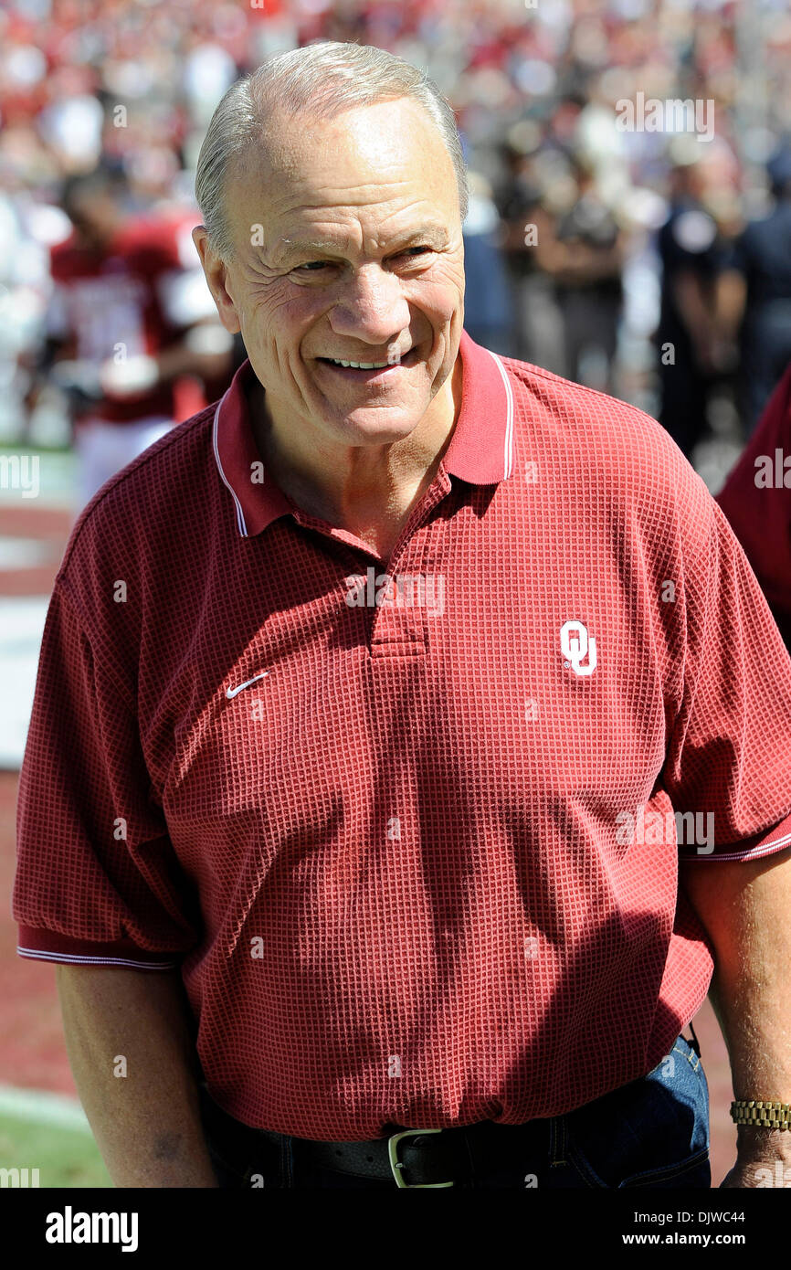Barry switzer hi-res stock photography and images - Alamy