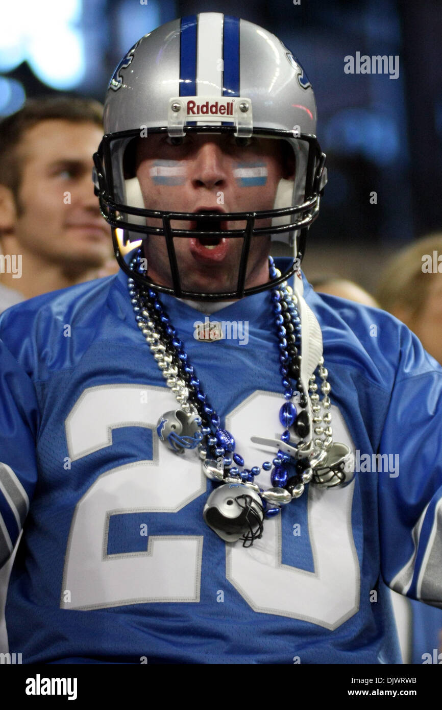 A Detroit Lions fan shows his support during an NFL football game against  the Pittsburgh Steelers in Detroit, Michigan on October 29, 2017. (Photo by  Jorge Lemus/NurPhoto Stock Photo - Alamy