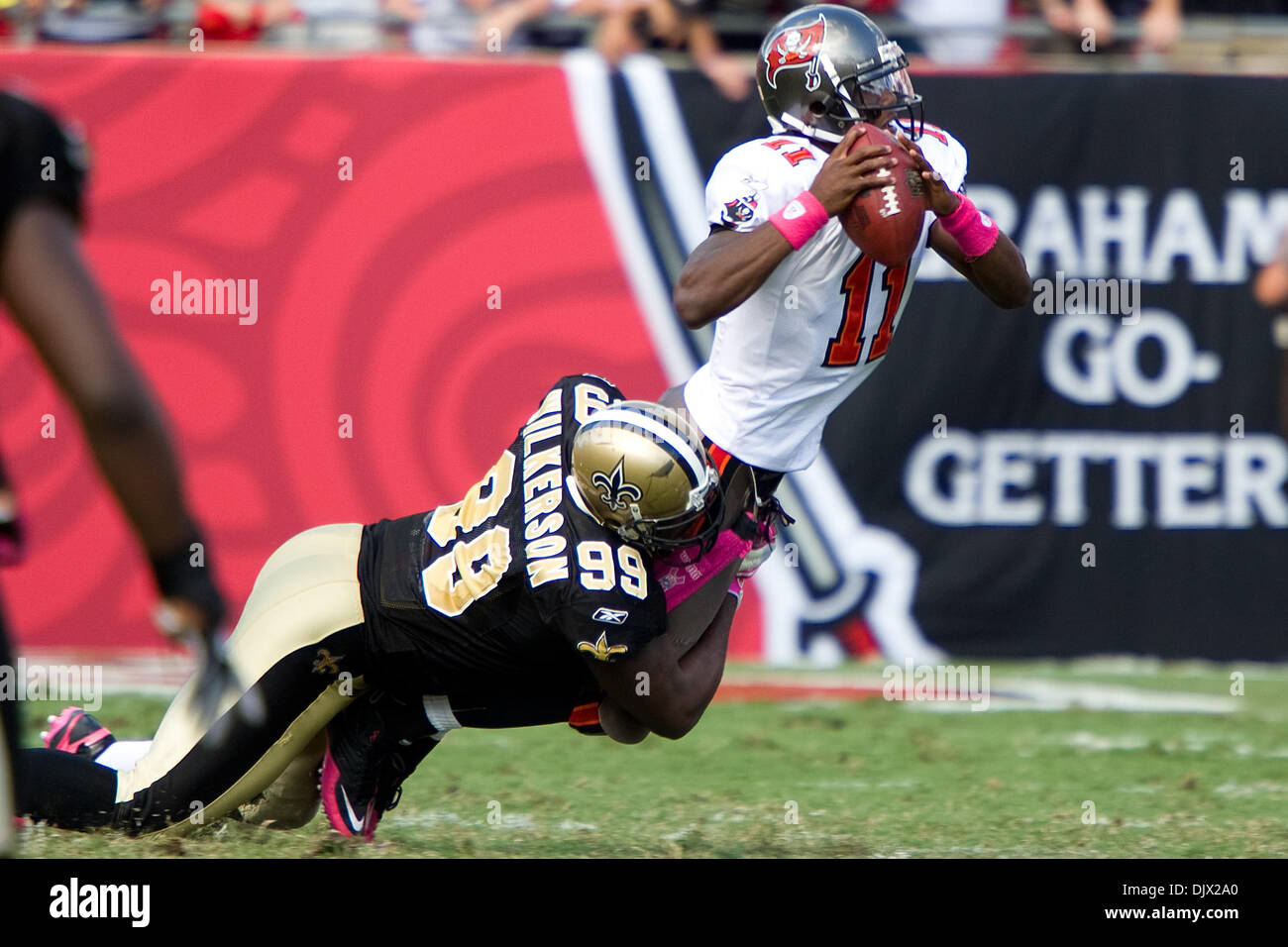 Tampa Bay Buccaneers' Adam Haywood and Jimmy Wilkerson psyche each News  Photo - Getty Images