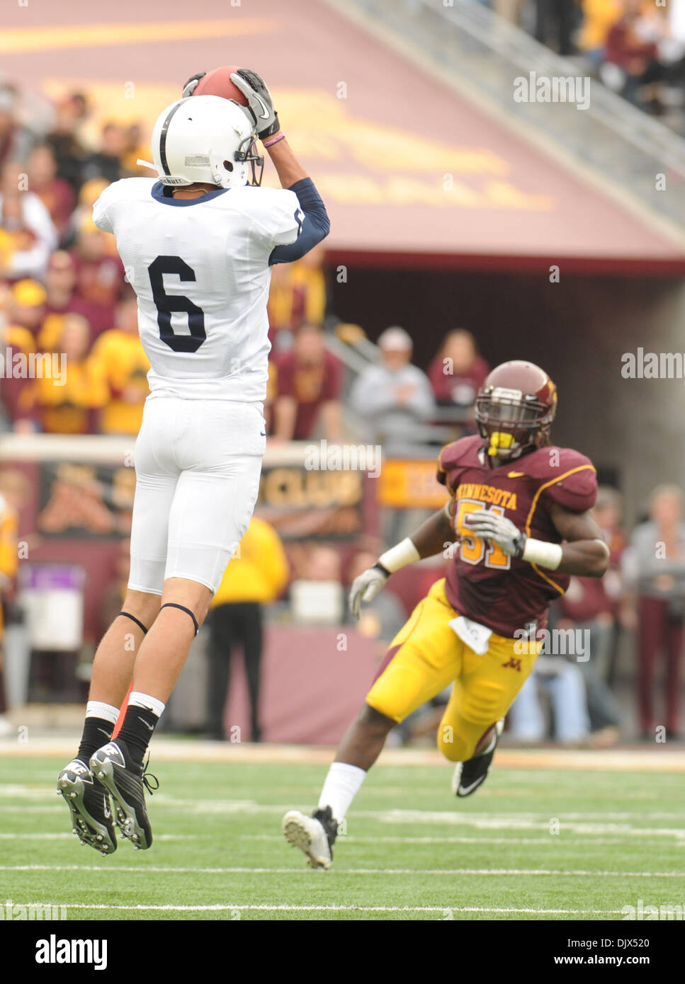 Oct. 23, 2010 - Minneapolis, Minnesota, United States of America - Penn State University wide receiver Derek Moye (#6) makes the catch for a 30 yard gain in the second quarter of the game between the Minnesota Gophers and the Penn State Nittany Lions at the TCF Stadium in Minneapolis, Minnesota.  Penn State leads Minnesota 21-7 at halftime. (Credit Image: © Marilyn Indahl/Southcree Stock Photo