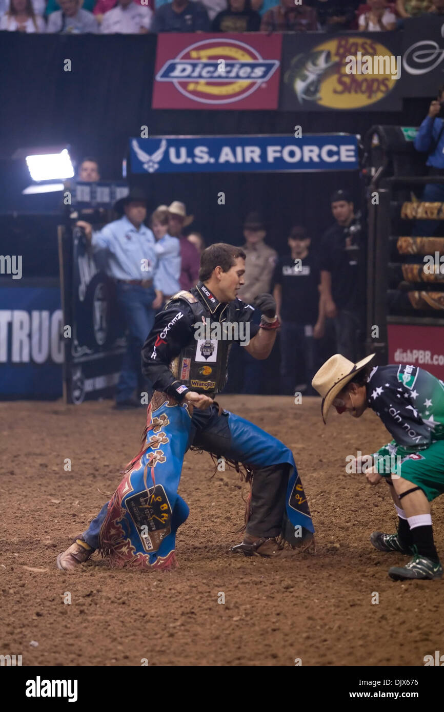 Duking it out hi-res stock photography and images - Alamy