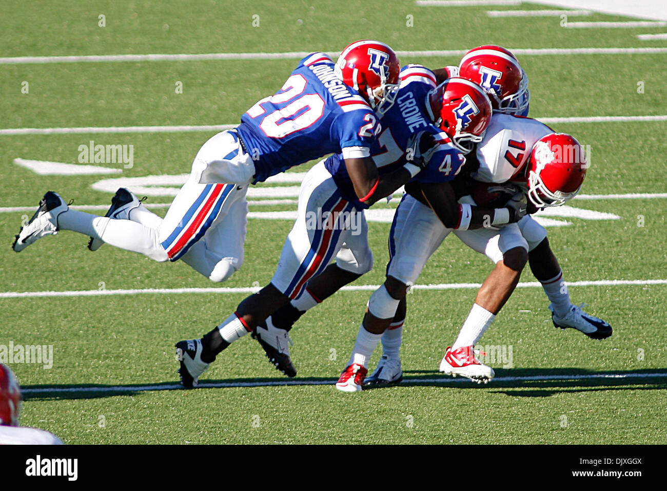 Oct 9, 2010: Fresno State wide receiver Jamel Hamler (17) catches a pass  for a touchdown with Louisiana Tech Bulldogs cornerback Ryan Williams (23)  defending during game action between the Fresno State