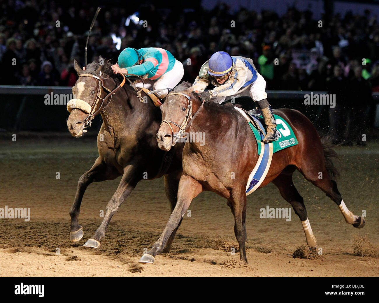 Nov 6 10 Louisville Kentucky Usa Blame With Garrett Gomez Up Right Beat Zenyatta With Mike Smith Up Left By A Nose To Win The Breeders Cup Classic On Saturday