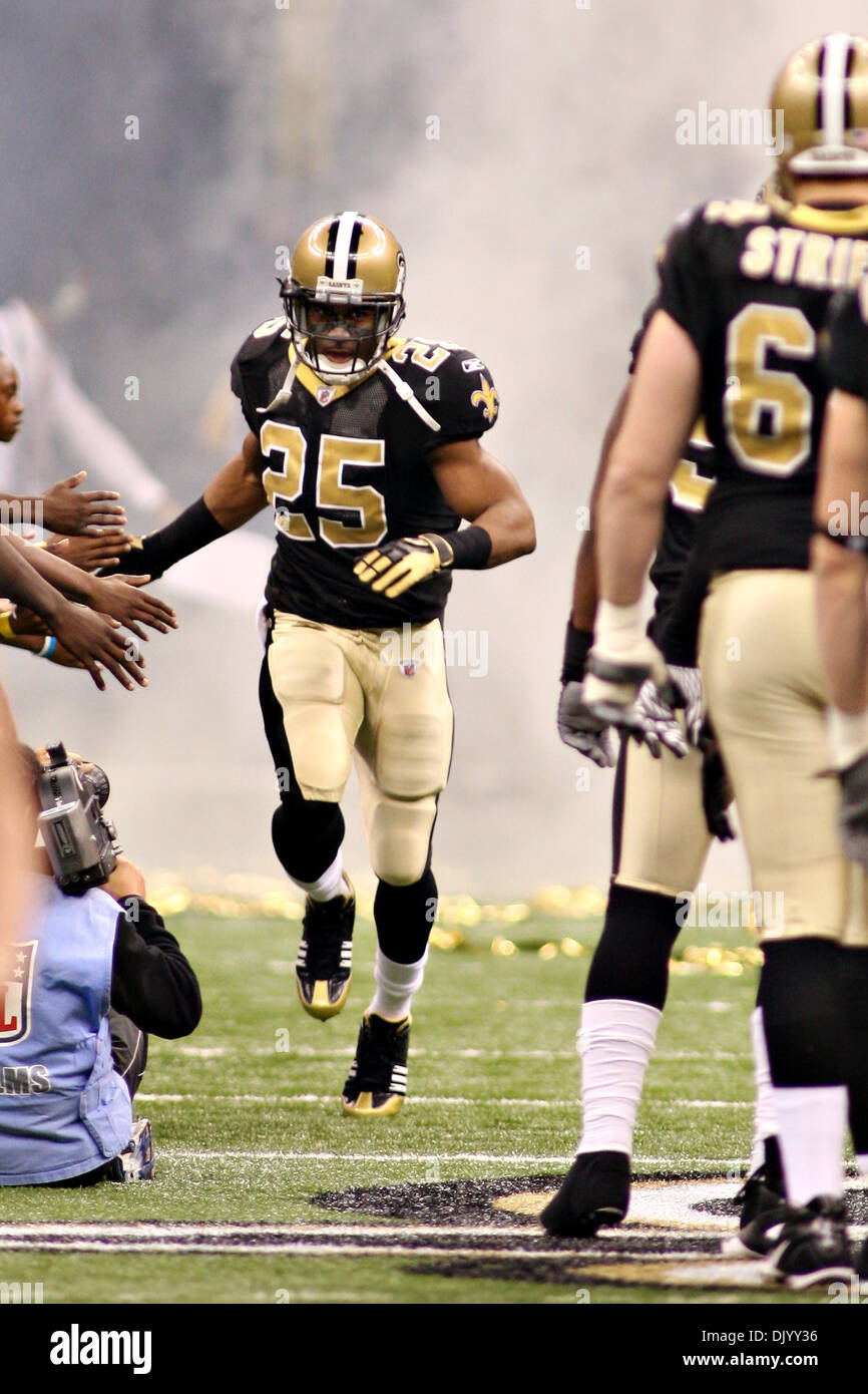 Dec 12, 2010: New Orleans Saints running back Reggie Bush (25) has a look  of intensity after a big play during game action between the New Orleans  Saints and the Tampa Bay