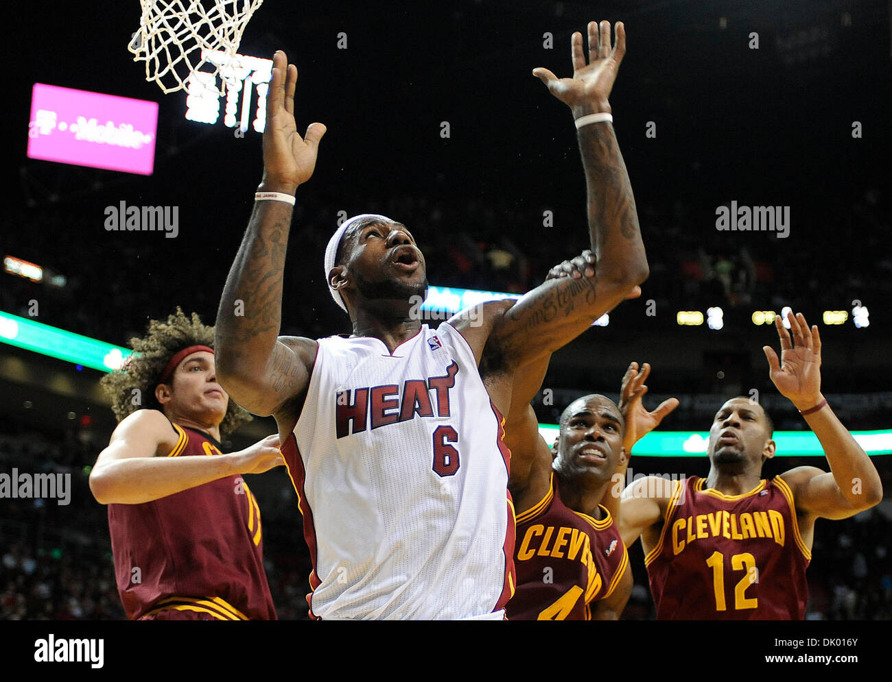 Lebron james cleveland cavaliers hi-res stock photography and images - Alamy