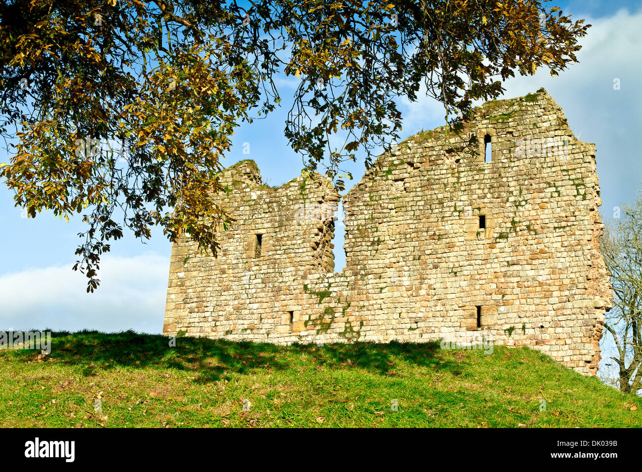 Thirlwall Castle near Greenhead in Northumberland lies next to Tipalt Burn. Stock Photo