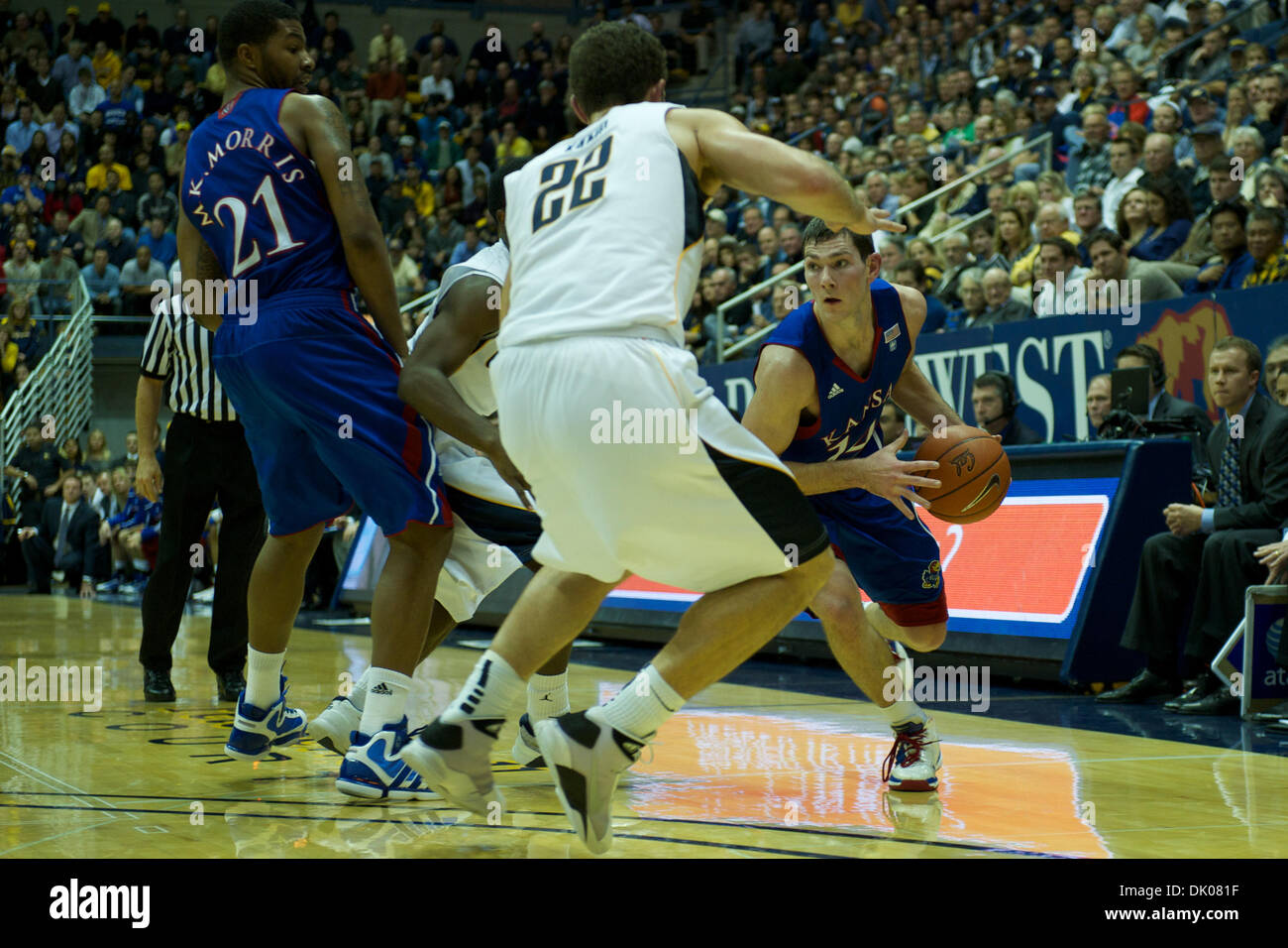 Tyrel Reed Kansas basketball team hi-res stock photography and images - Alamy
