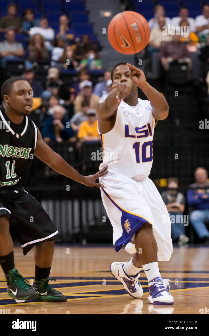 Dec. 22, 2010 - Baton Rouge, Louisiana, United States of America - LSU Tiger guard Andre Stringer (10) makes a pass during the first half. North Texas defeated LSU 75-55. (Credit Image: © Joseph Bellamy/Southcreek Global/ZUMAPRESS.com) Stock Photo