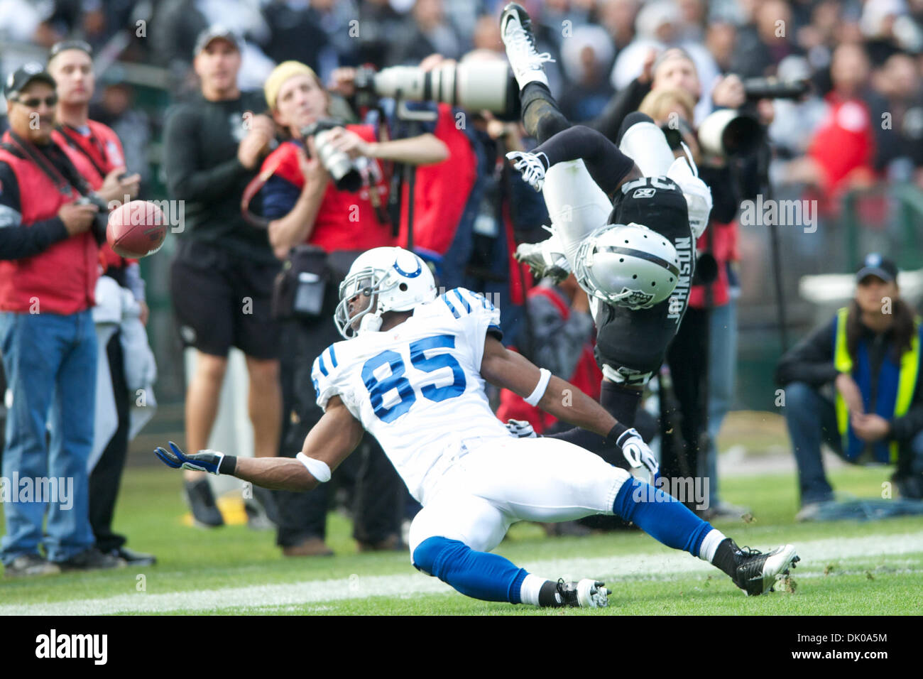 Miami Dolphins fullback Charles Clay (42) in action against the Cincinnati  Bengals in an NFL football game, Sunday, Oct. 7, 2012, in Cincinnati. (AP  Photo/Tom Uhlman Stock Photo - Alamy