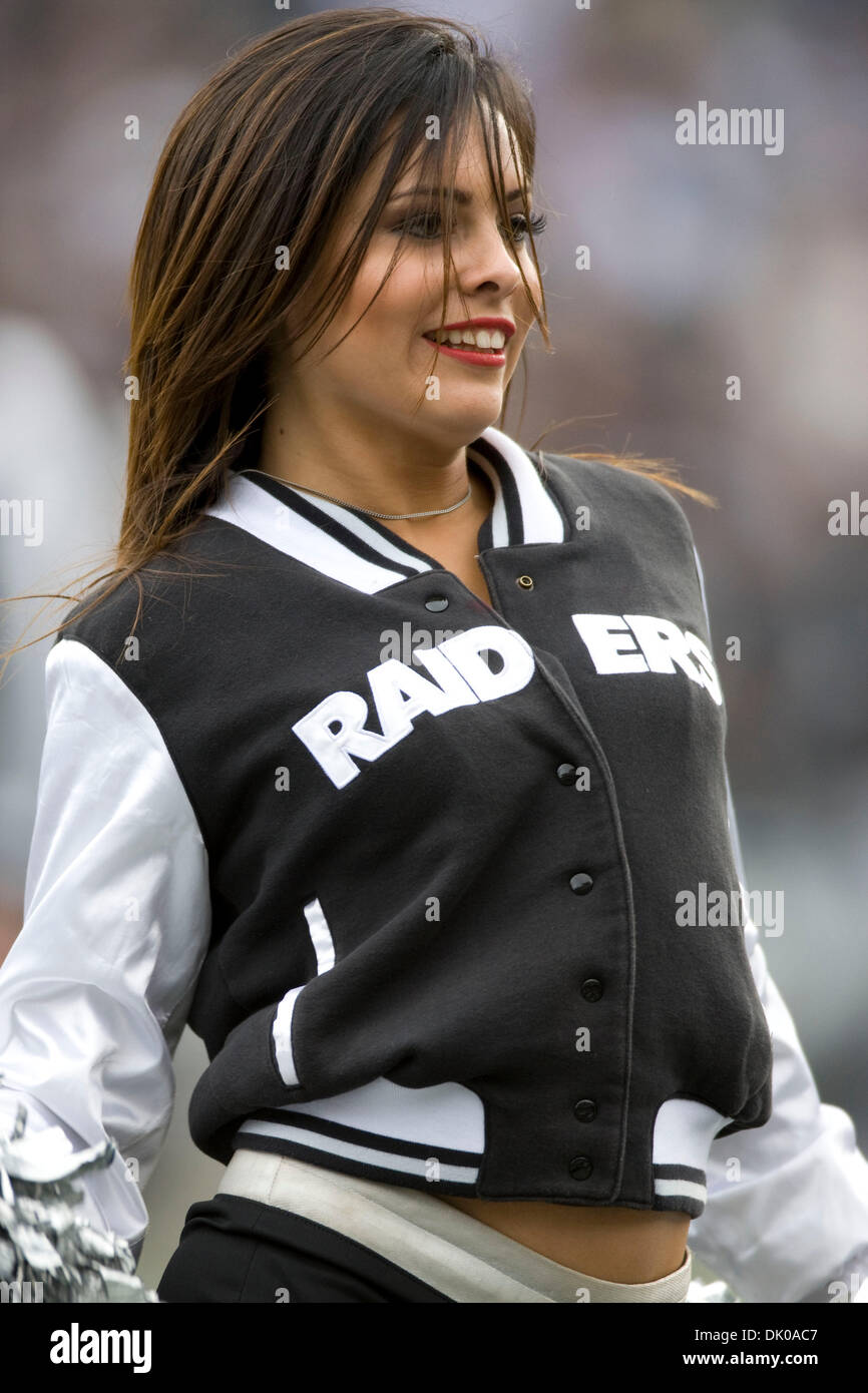 Oakland Raiders cheerleaders