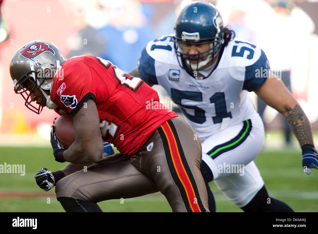 Seattle Seahawks Lofa Tatupu is introduced before an NFL football game  against the San Francisco 49ers, Sunday, Sept. 12, 2010, in Seattle. (AP  Photo/Ted S. Warren Stock Photo - Alamy