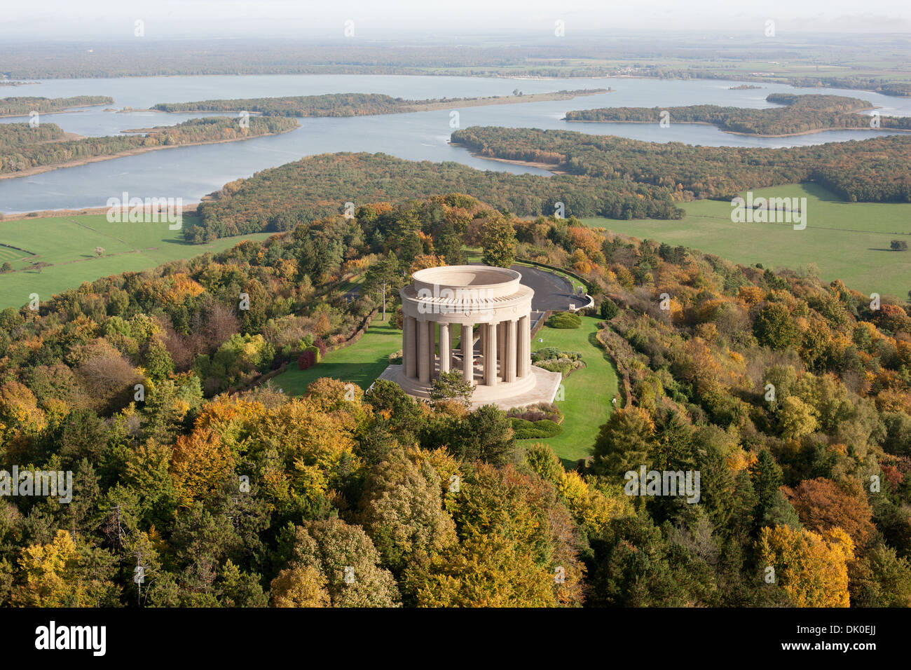 AERIAL VIEW. World War I memorial to U.S. fallen soldiers overlooking Lake Madine. Montsec American Monument, Meuse, Lorraine, Grand Est, France. Stock Photo