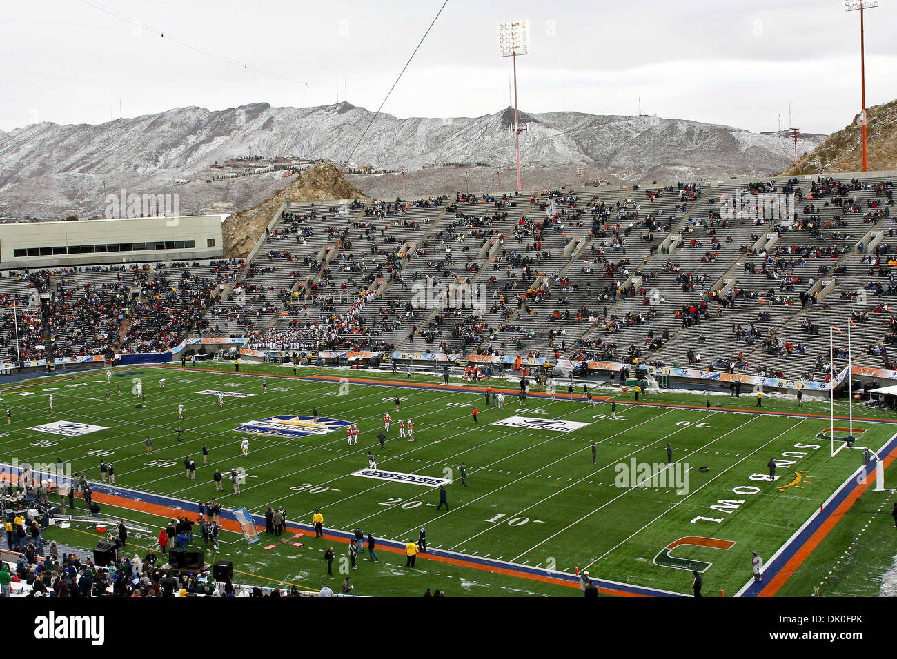 Hyundai sun bowl el paso hi-res stock photography and images - Alamy