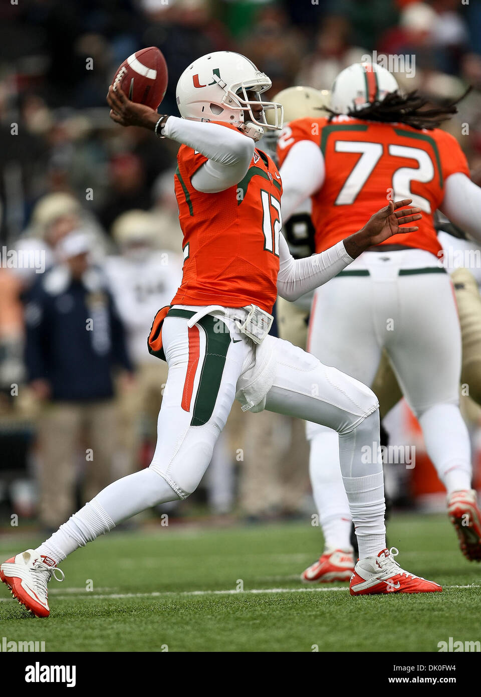 El paso sun bowl miami notre dame hi-res stock photography and images ...