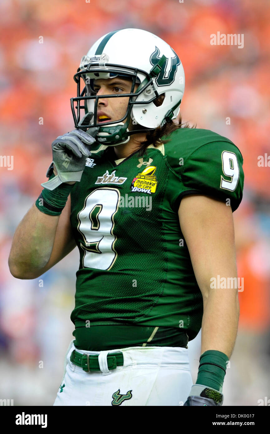 Charlotte landi hires stock photography and images Alamy