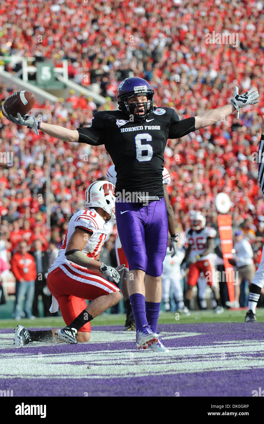 jan-1-2011-pasadena-california-us-tcu-wide-receiver-bart-johnson-6-DK0GRP.jpg