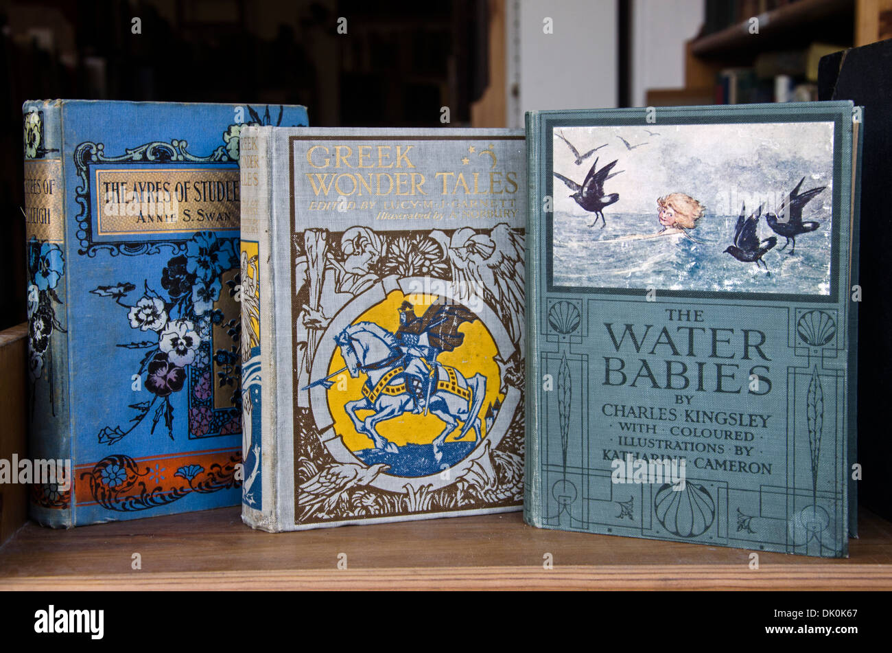 Books secondhand hires stock photography and images Alamy