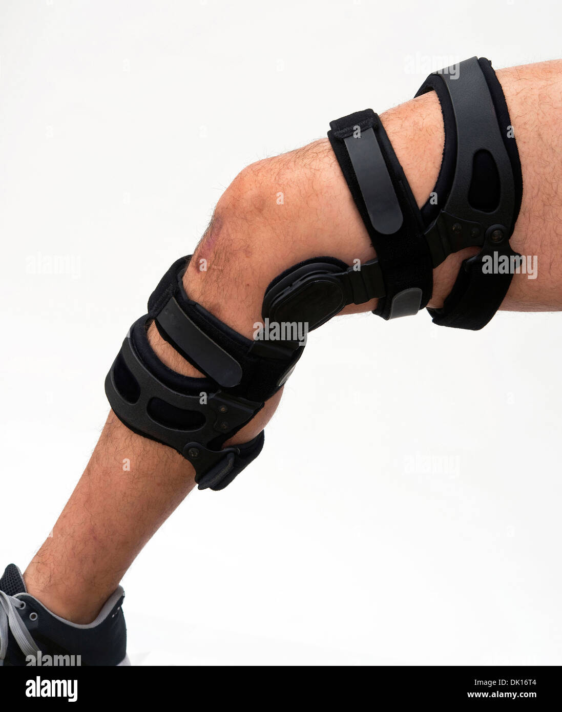 Knee brace for ACL football knee injury Stock Photo Alamy